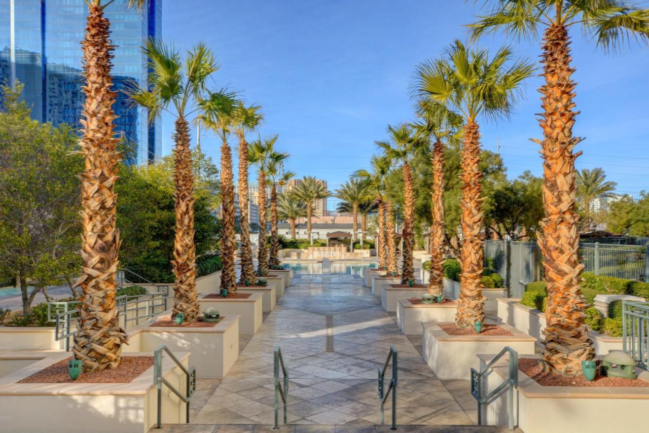 Mgm Signature-29-607 F1 Track & Strip View Balcony Las Vegas Exterior foto
